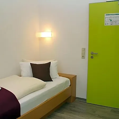 Hotel Bannewitz B&B 住宿加早餐酒店 班纳维茨