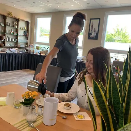 Bed & Breakfast Hotel Bannewitz B&B