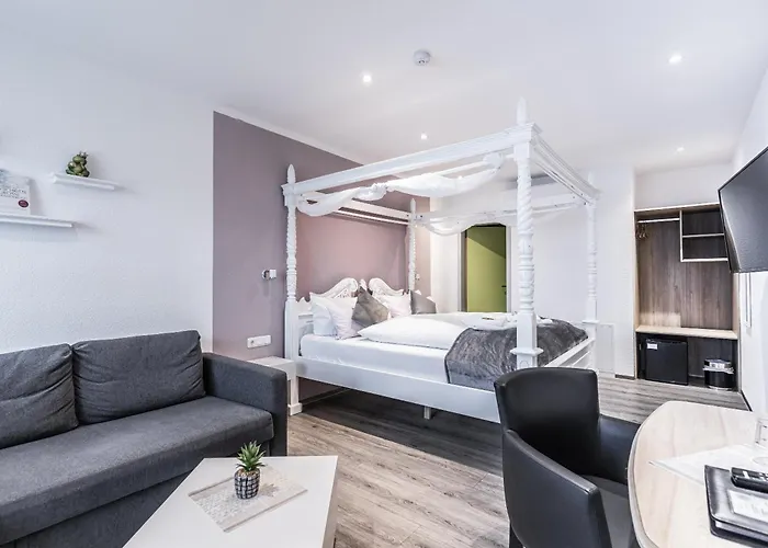 Hotel Bannewitz B&B 住宿加早餐酒店 班纳维茨